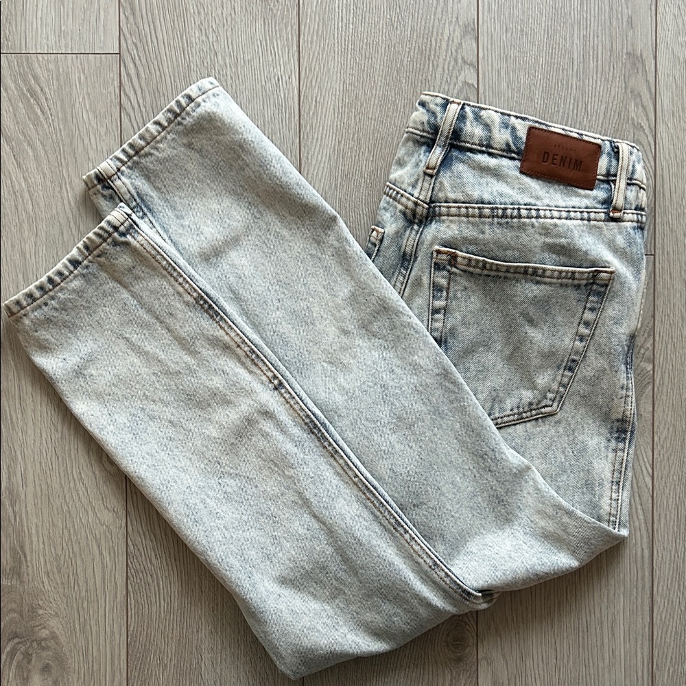 Sezane Light Blue Women's Cropped Jeans